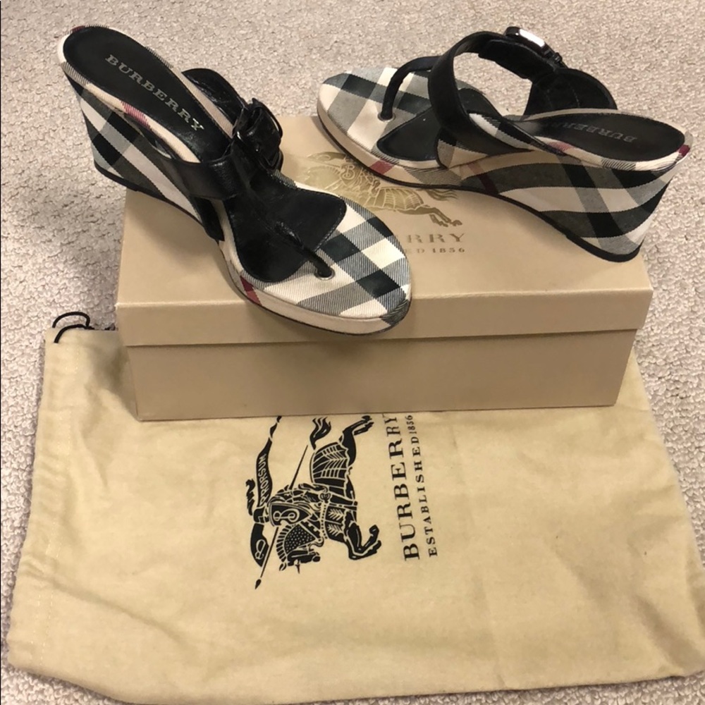 Burberry shoes